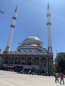Bağcılar Meydan – Bağcılar/İstanbul Taksi Telefonu